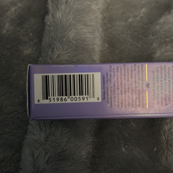 Too Faced Lip Injection Maximum Plump Lip Gloss - Blueberry Buzz *full size (4g) - Picture 6 of 6